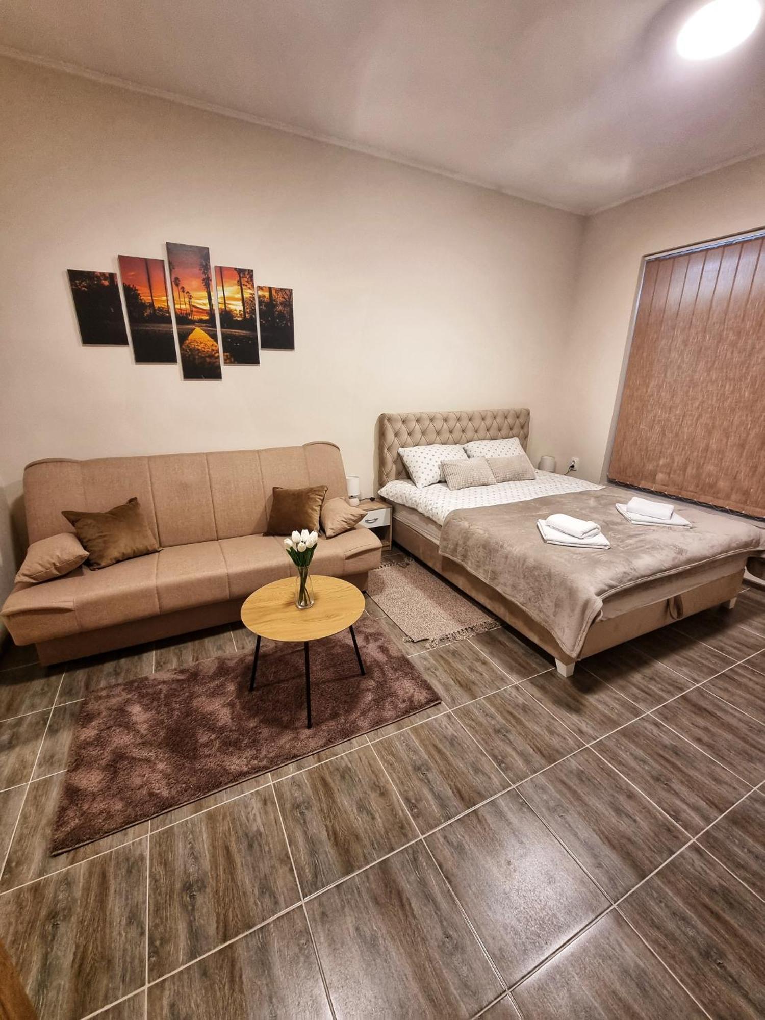 Dorce Apartmani Horgos Zewnętrze zdjęcie